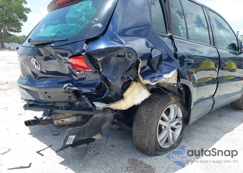 2013 Volkswagen Tiguan S z USA, uszkodzony, nr VIN WVGAV3AX5DW620778